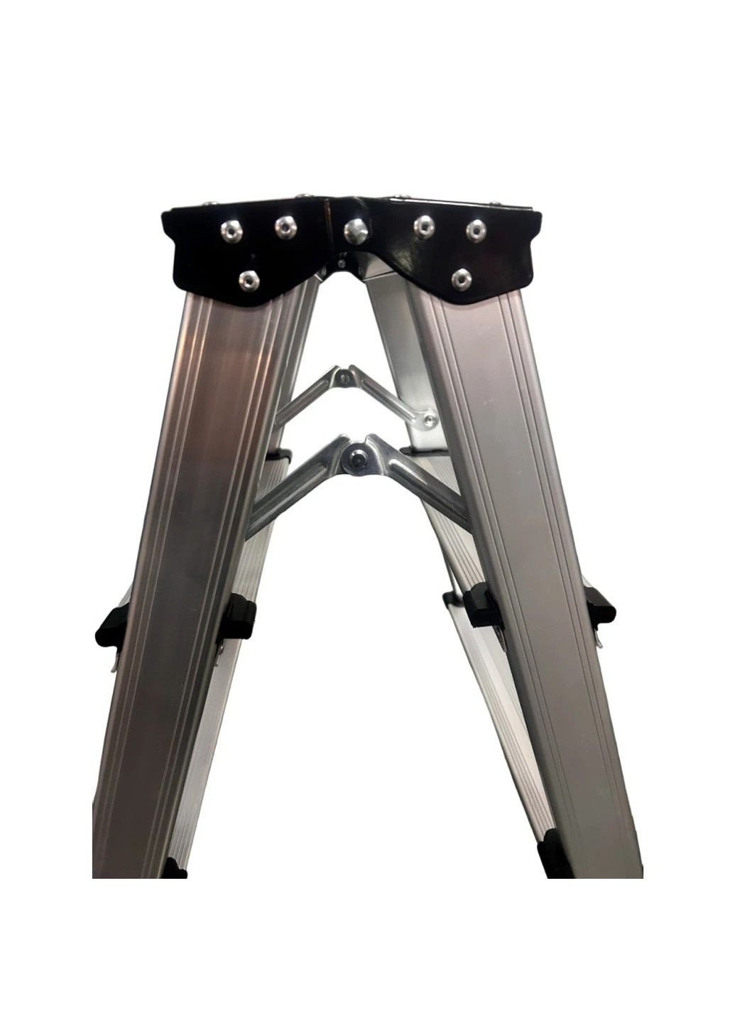 Стремянка двостороння алюмінієва KMH1206 (1.18 м, 2 секції, 12 сходинок, 4.2 кг) GTM (339679081)