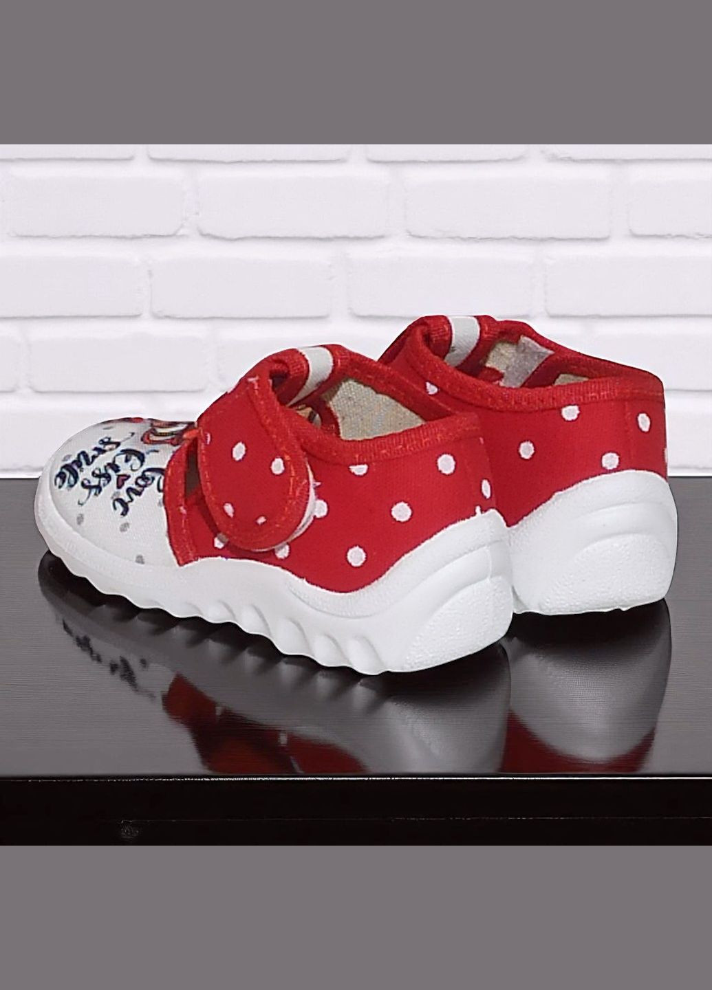 Ортопедичні закриті тапочки на липучці змінка в садок капчики для дівчинки Валді Waldi (338469095)