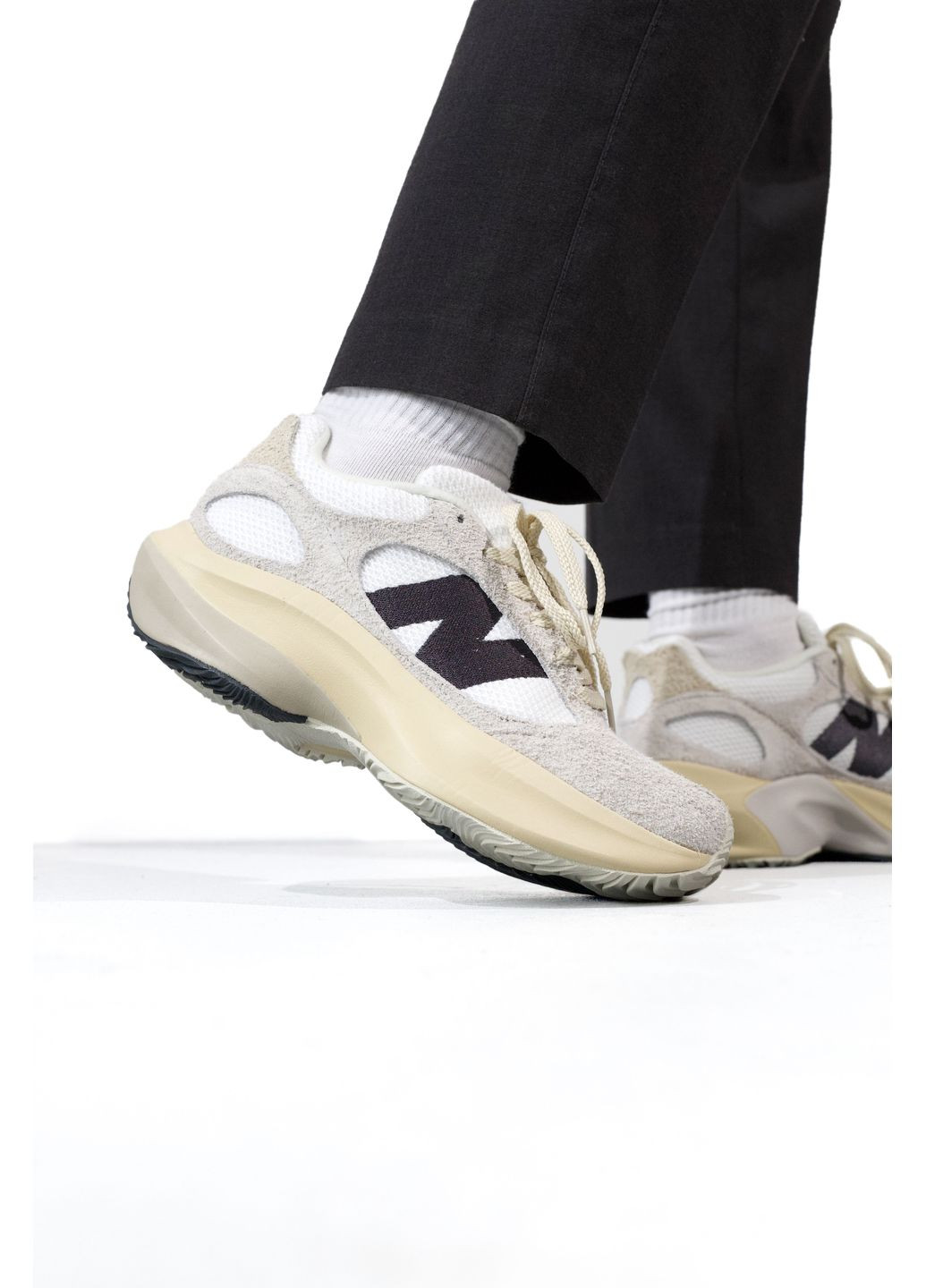 КРОСІВКИ ЖІНОЧІ NEW BALANCE WARPED RUNNER BEIGE / WHITE НЬЮ БЕЛАНС No Brand білі демісезони (367171636)