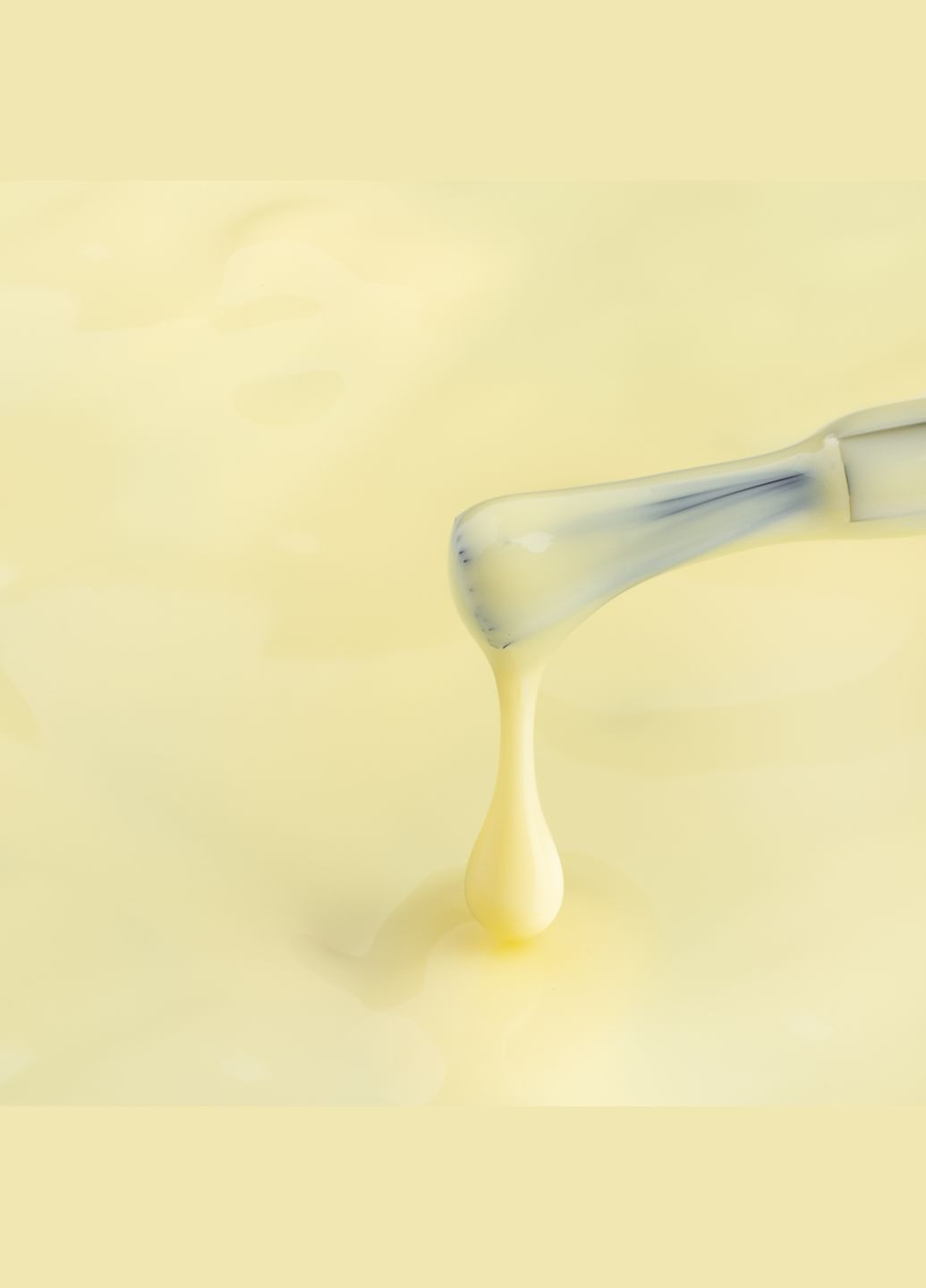 Жовта каучукова база для нігтів Kodi Vanilla Kodi Professional 7 мл (317204592)