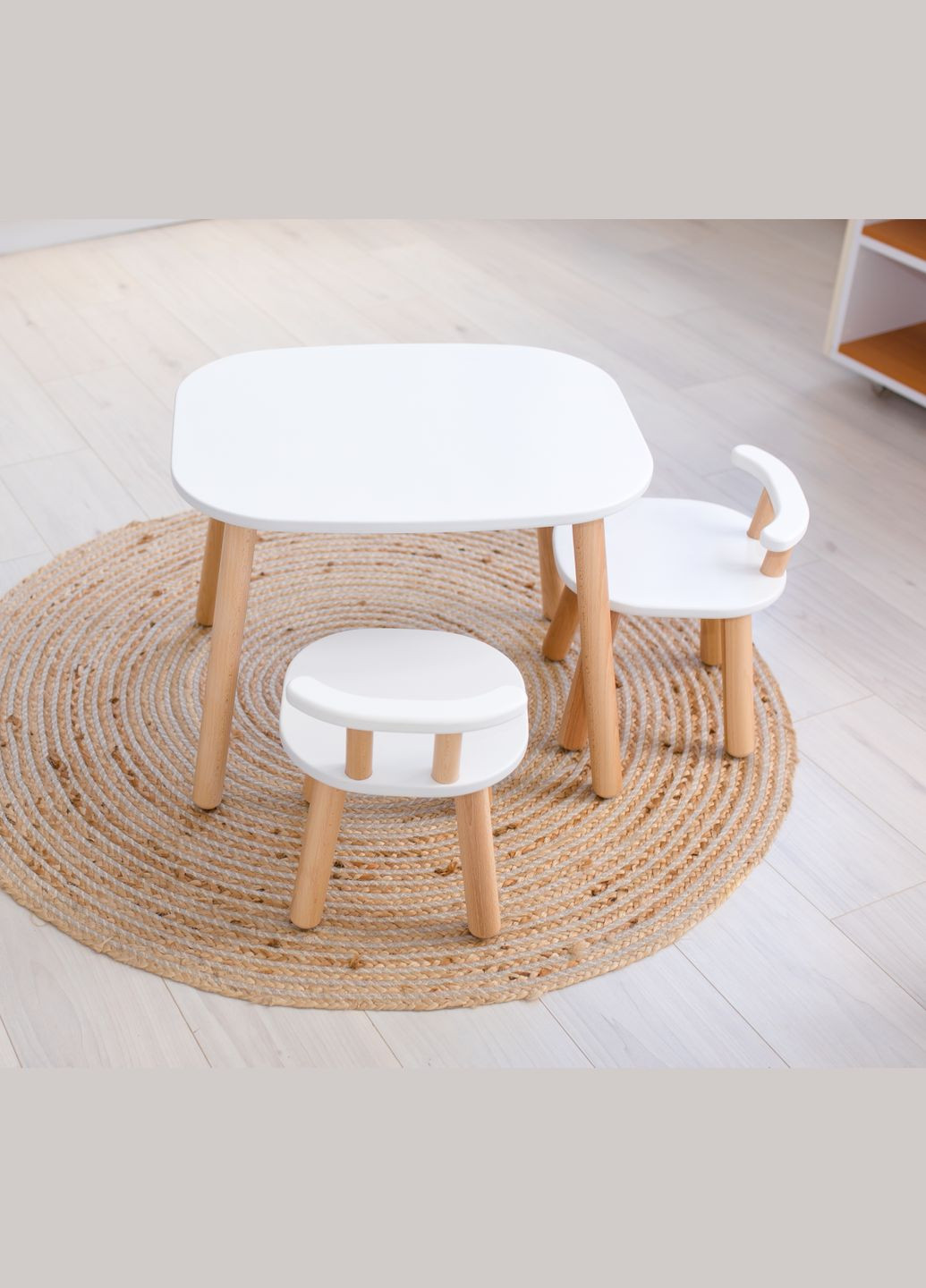 Дитячий стіл і два стільці з бука білі для дітей 4-7 років Tatoy (292715005)