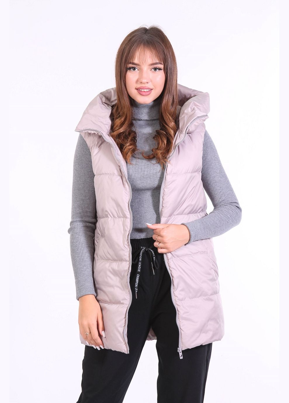 Жилетка тепла жіноча 9141 однотонний плащівка сіра Актуаль (305782257)