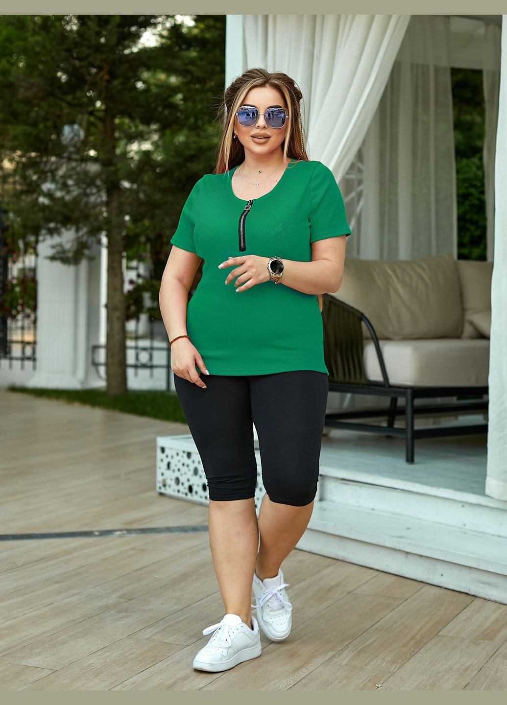 Зелена літня жіноча футболка на блискавці з коротким рукавом No Brand