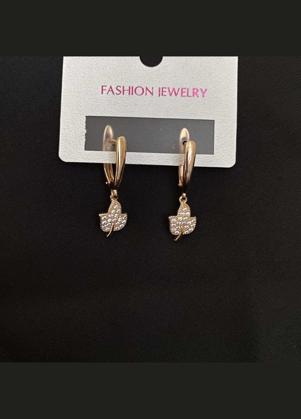 Серьги Лиана английский замок золотого цвета 32424 No Brand (335817596)