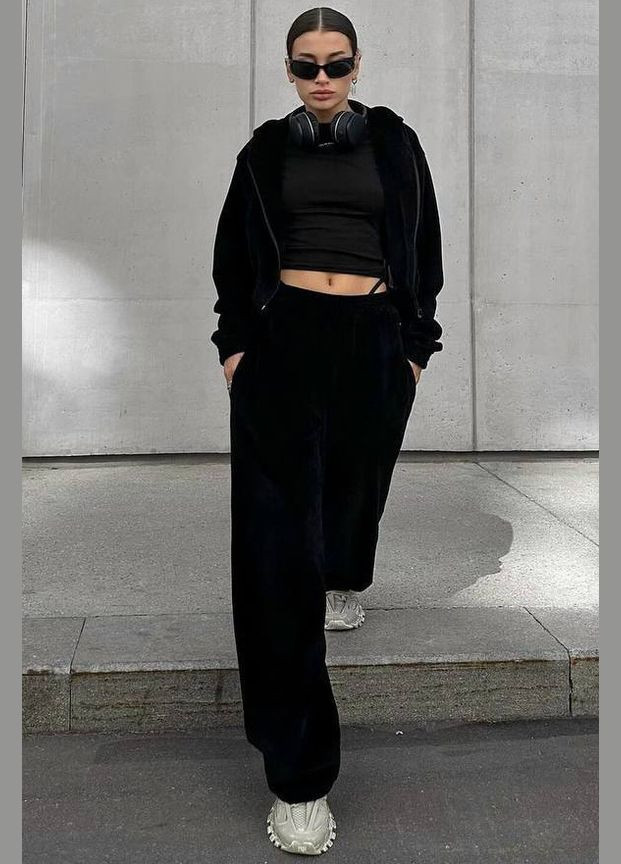 Спортивний костюм жіночий чорного кольору Let's Shop (296777506)