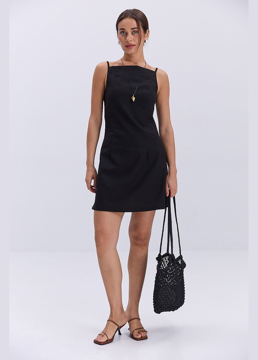 Черное летнее короткое платье без рукавов шоколадное Arjen