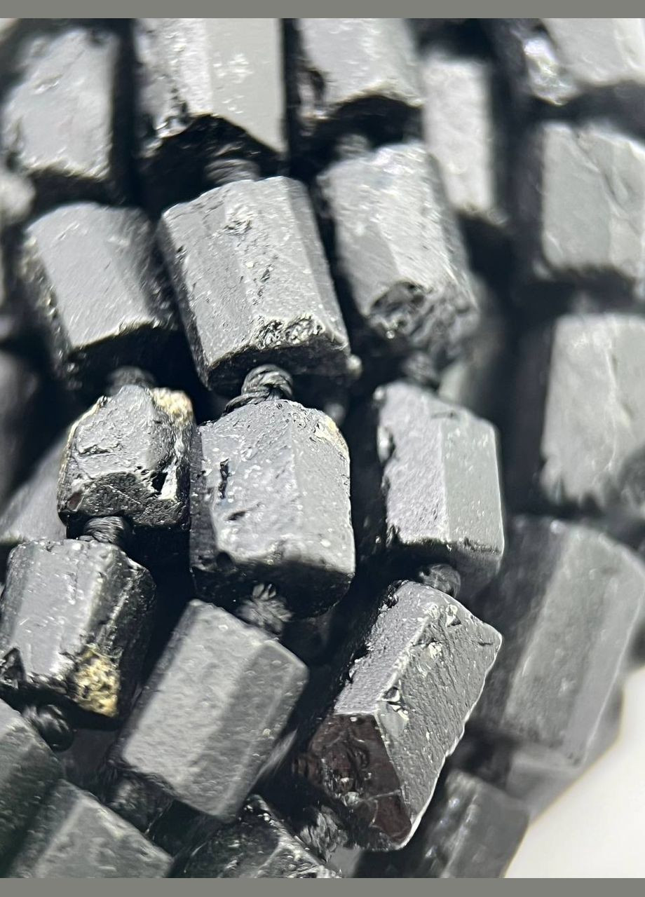 Шерл на нитці без замка 6х10 мм 40 см No Brand (321963931)