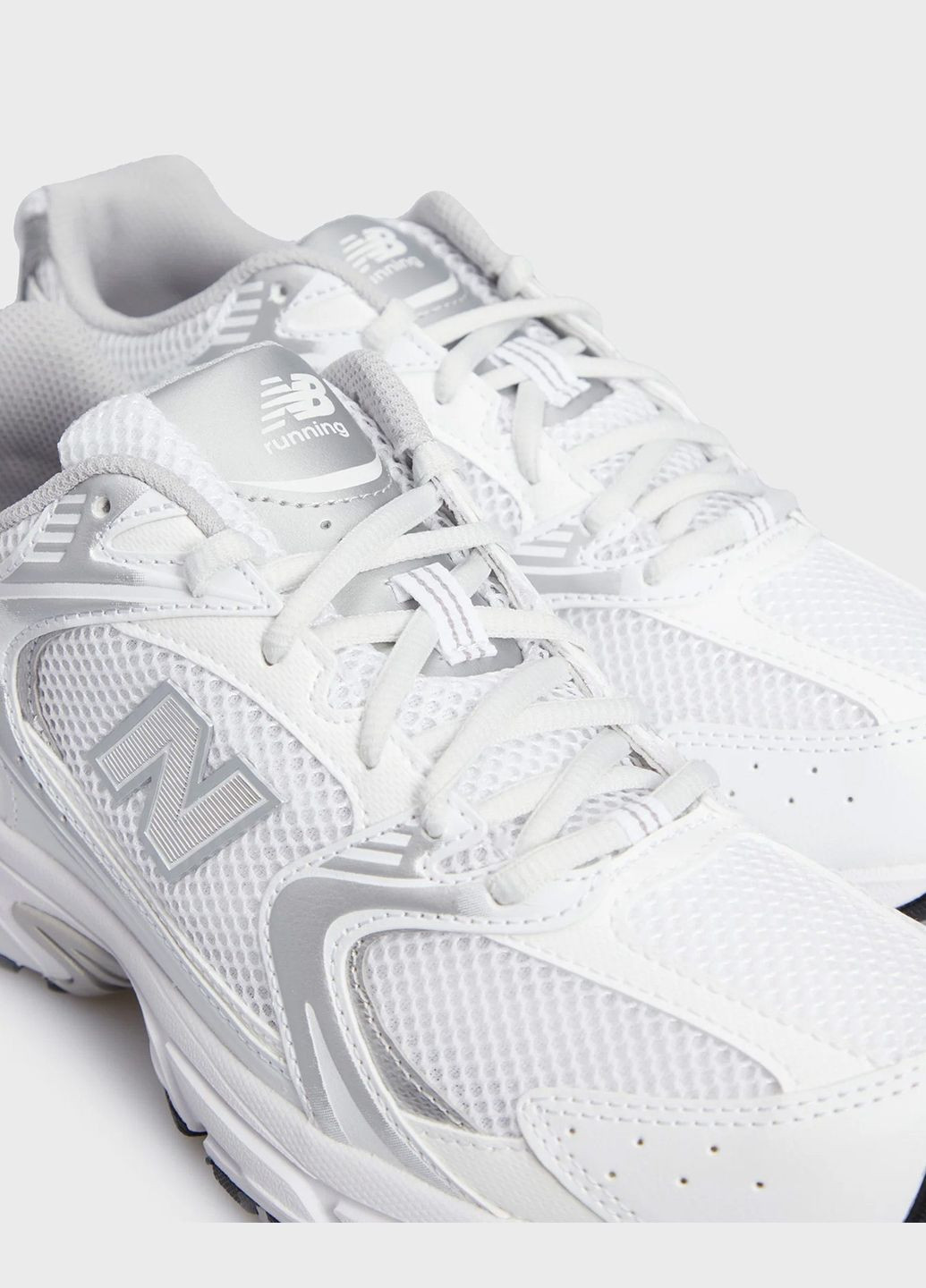 Білі всесезон кросівки чоловічі 530 mr530ema весна-літо сітка синтетика біло-сірі New Balance
