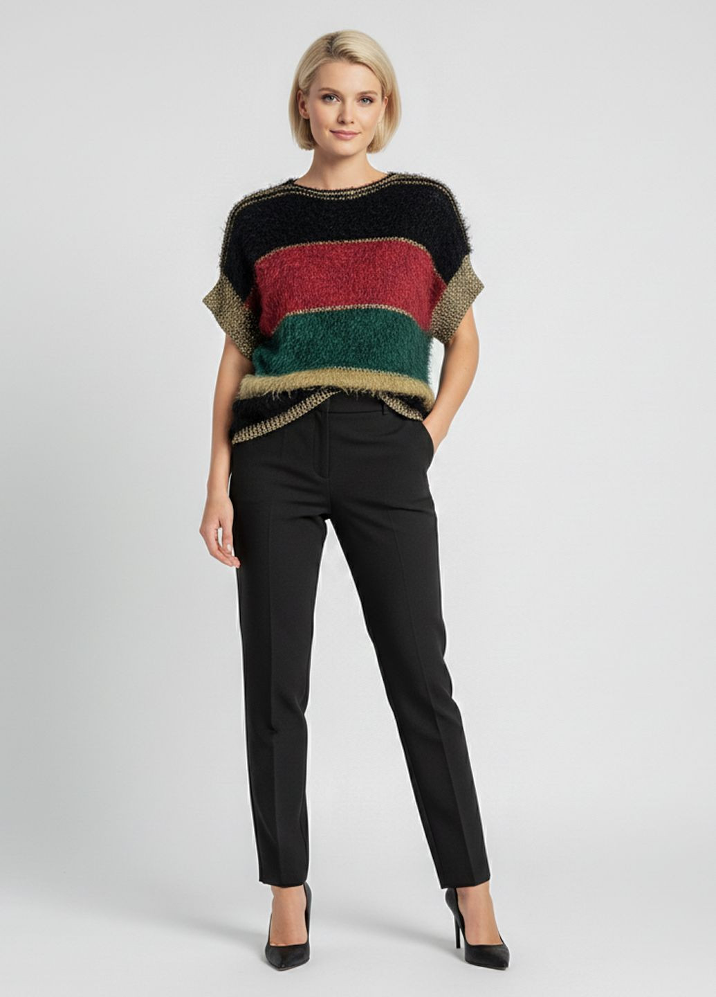 Чорний жіночий джемпер з коротким рукавом чорний Lowett