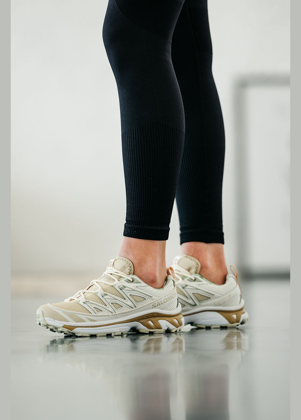 Кроссовки женские Salomon XT-6 Expanse white beige | Саломон ХТ-6 Экспанс белые бежевые No Brand белые демисезоны (315761811)