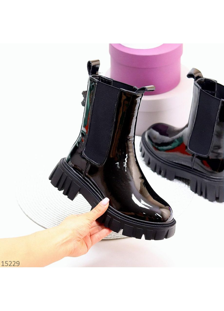 Черные демисезонная кожаные женские лаковые черные ботинки челси демисезонные. стильные натуральные No Brand