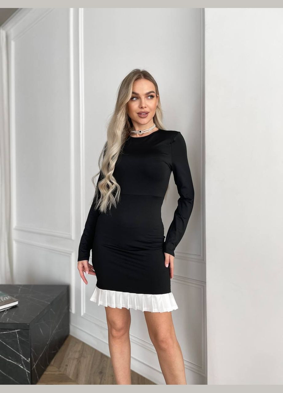 Черное откровенный изысканное и элегантное платье, которое невероятно подчеркивает фигуру Simply sexy