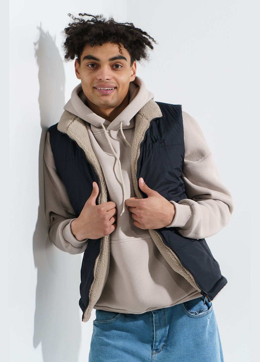 Жилет утепленный двухсторонний мужской 8017 Черный (2000990365262D) shop (2000990365262) No Brand (362895402)