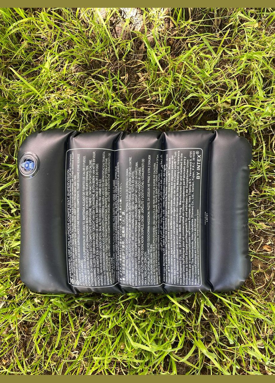 Надувная туристическая походная подушка для головы и шеи Компактная надувная подушка синяя Intex (309041938)