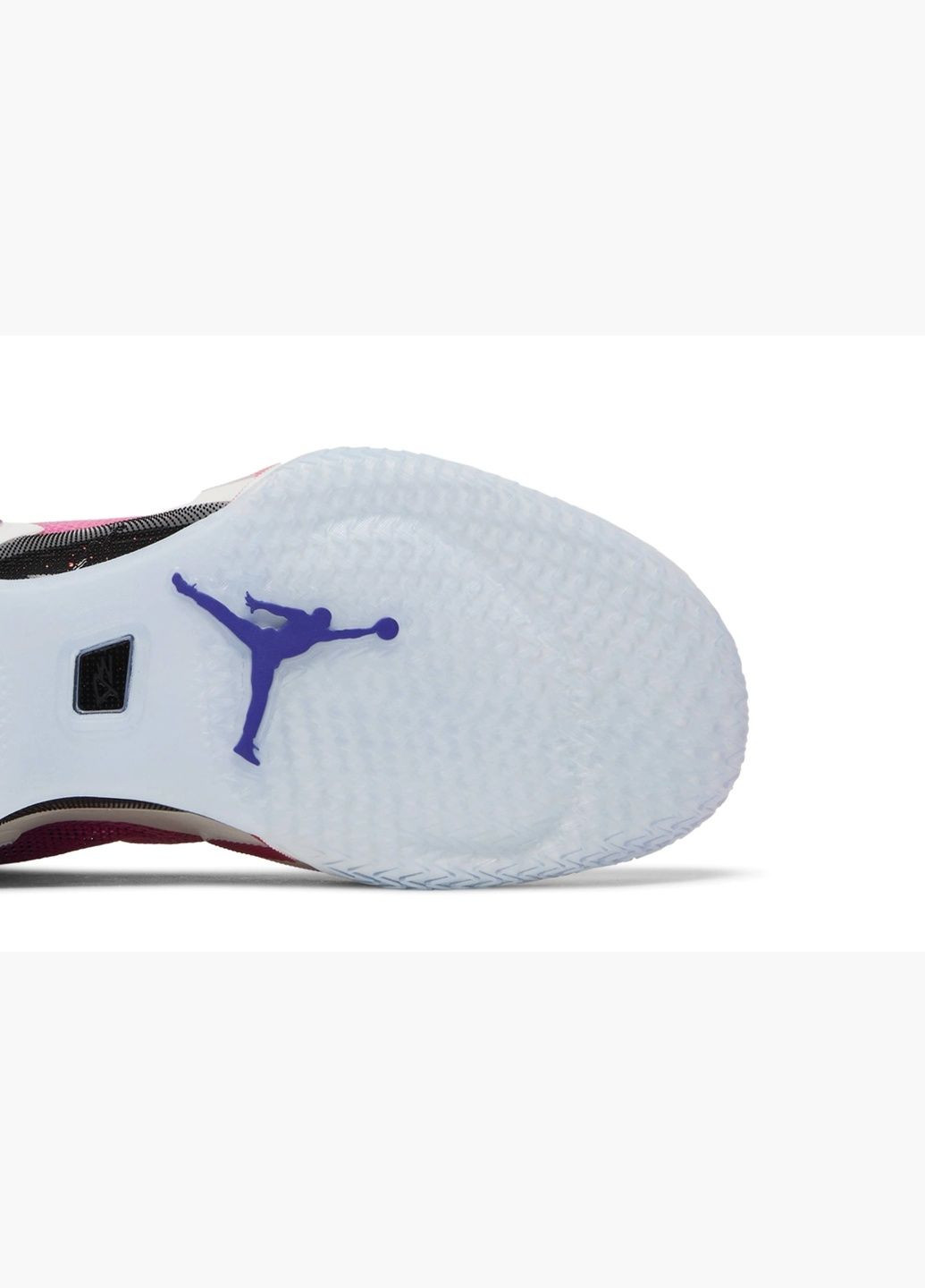 Бежеві кросівки чоловічі 36 beige/violet dn4199-160 Air Jordan