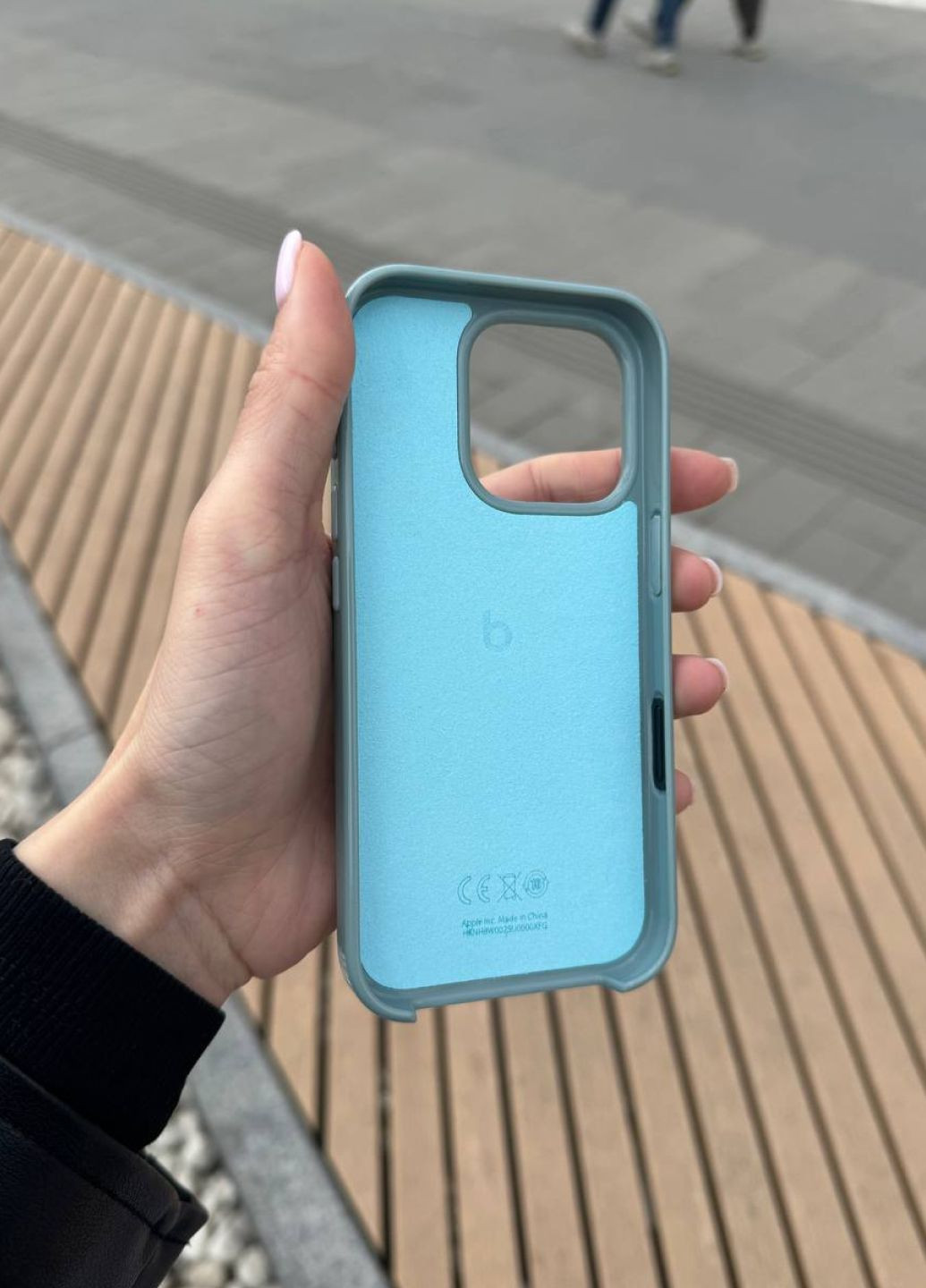 Чехол для iPhone Beats 16 Pro силиконовый MagSafe Riptide Blue / Чехол магсейф айфон 16 про голубой No Brand (324407622)