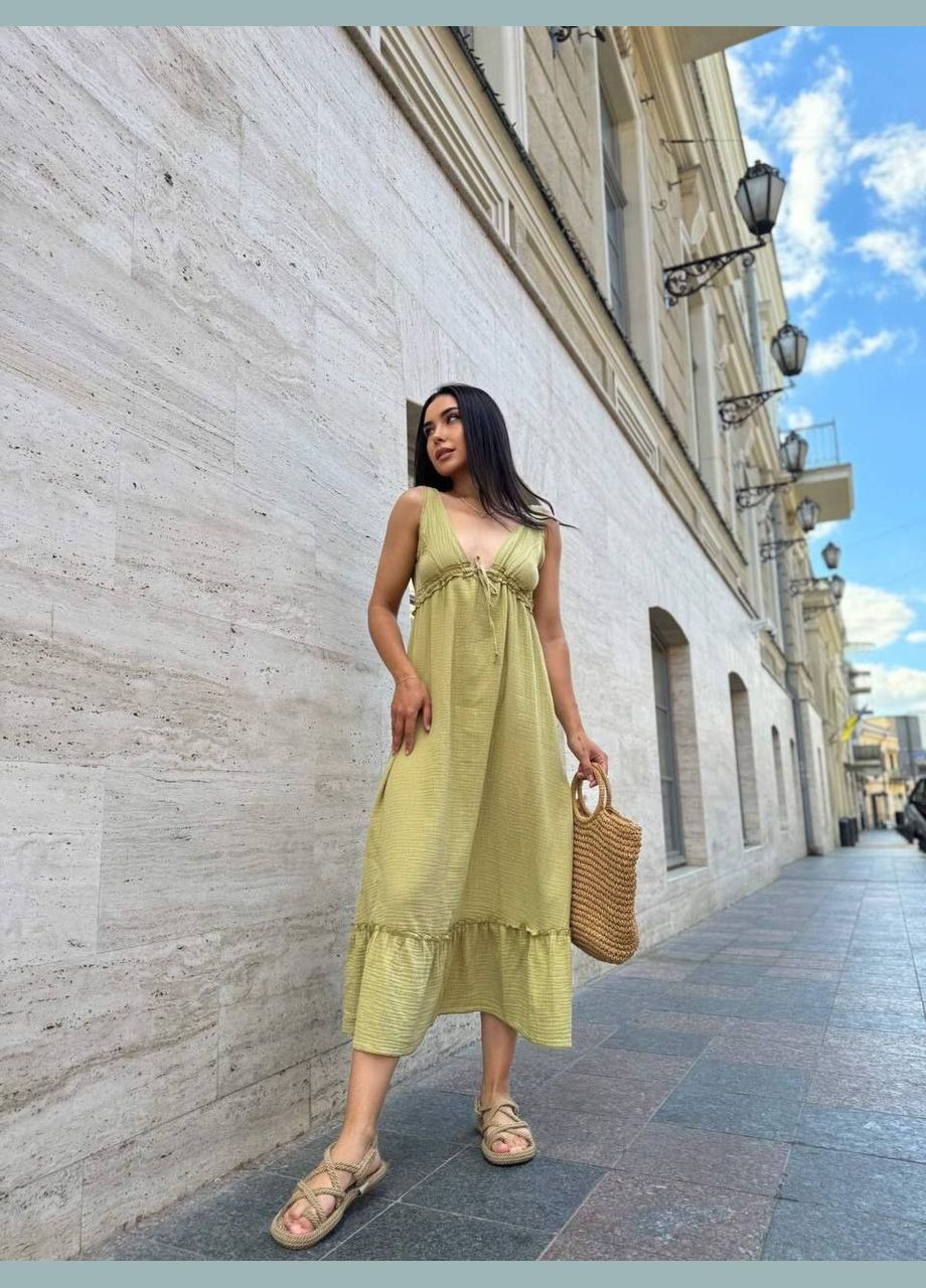 Фисташковое летнее муслиновое платье без рукавов ниже колена фисташка You Best