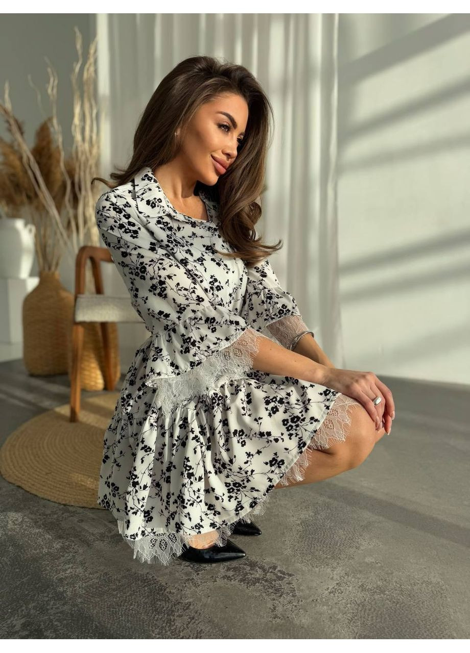 Белое кэжуал женское платье с нежным цветочным принтом с пышной юбкой Україна с цветочным принтом