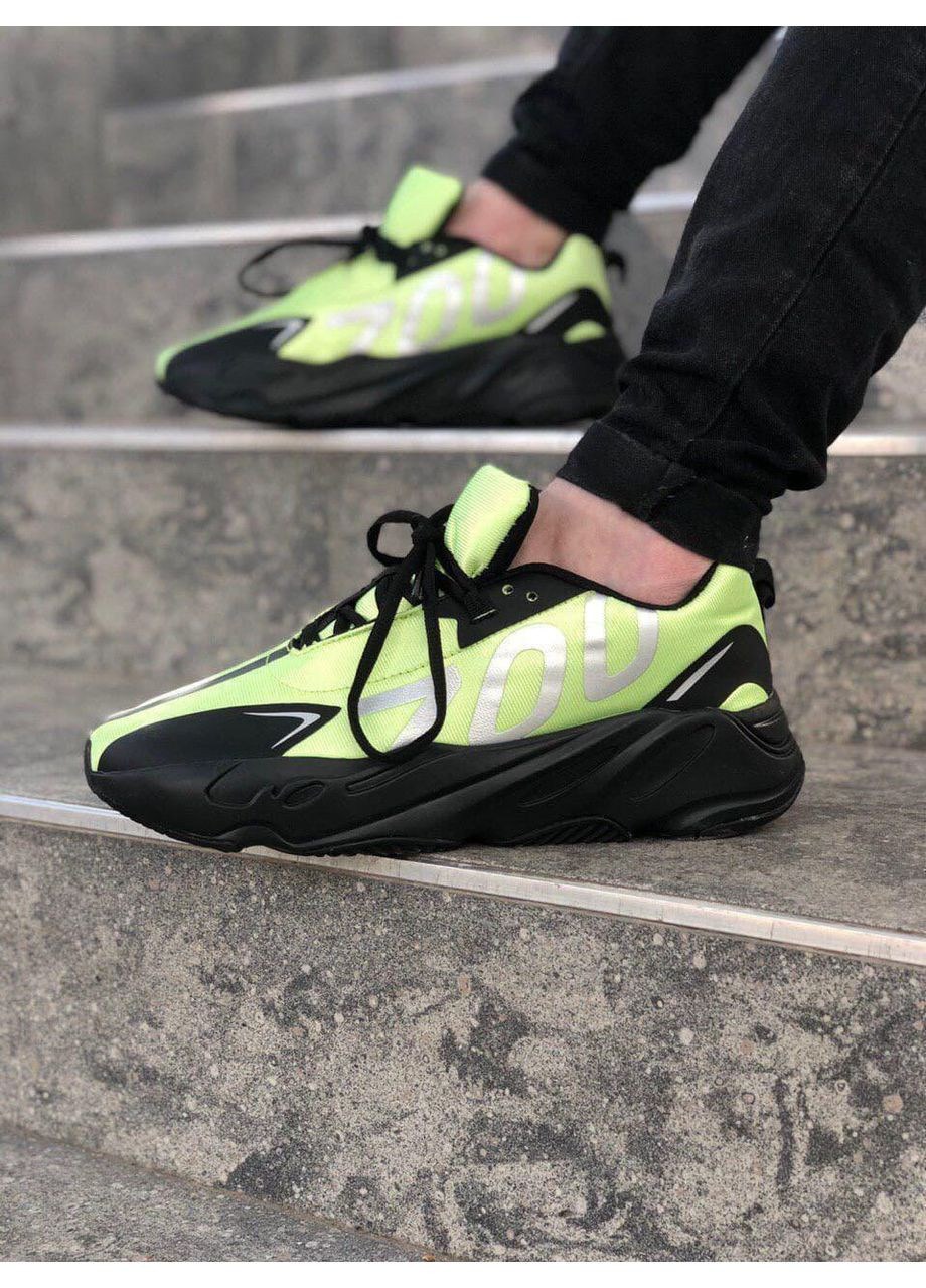 Серые демисезонные кроссовки мужские adidas yeezy boost 700 logo black green адидас изи буст No Brand