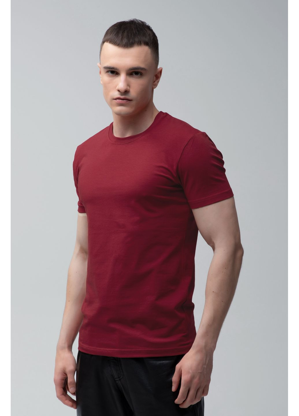 Бордовая футболка базовая мужская бордовая с коротким рукавом RAY Premium Fit