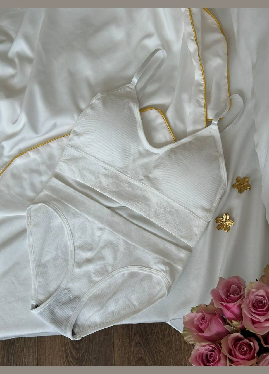 Белый демисезонный удобный яркий комплектик Vakko