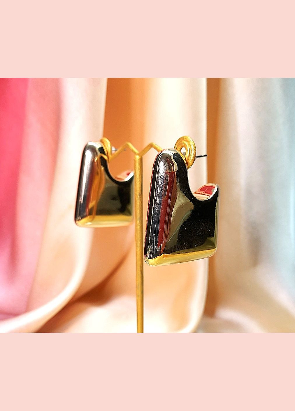 Сережки сучасні акцентні Золотого кольору No Brand (325700200)