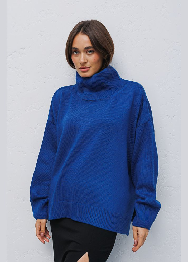 Синий женский вязаный свитер oversize цвета джинс с разрезами по бокам Arjen