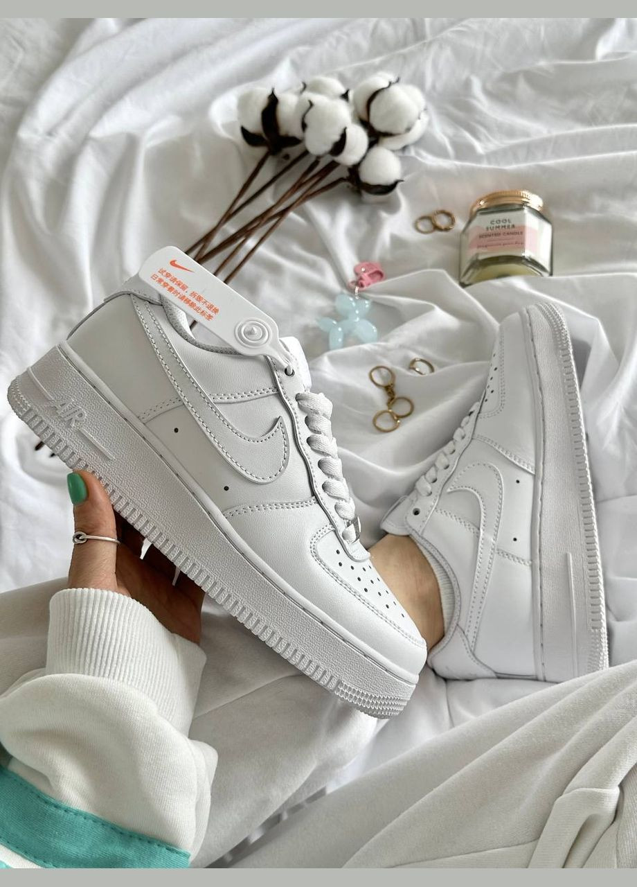 Белые всесезонные кроссовки Vakko Nike Air Force White