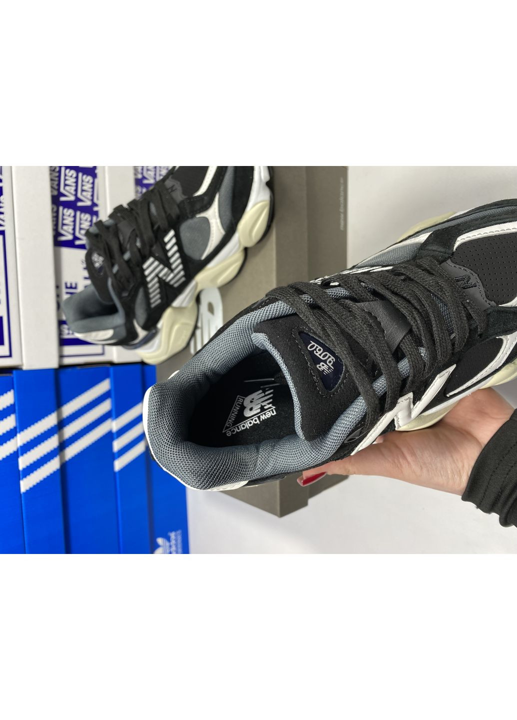 КРОСІВКИ ЖІНОЧІ NEW BALANCE 9060 BLACK WHITE НЬЮ БЕЛАНС 9060 No Brand чорні демісезони (369387701)