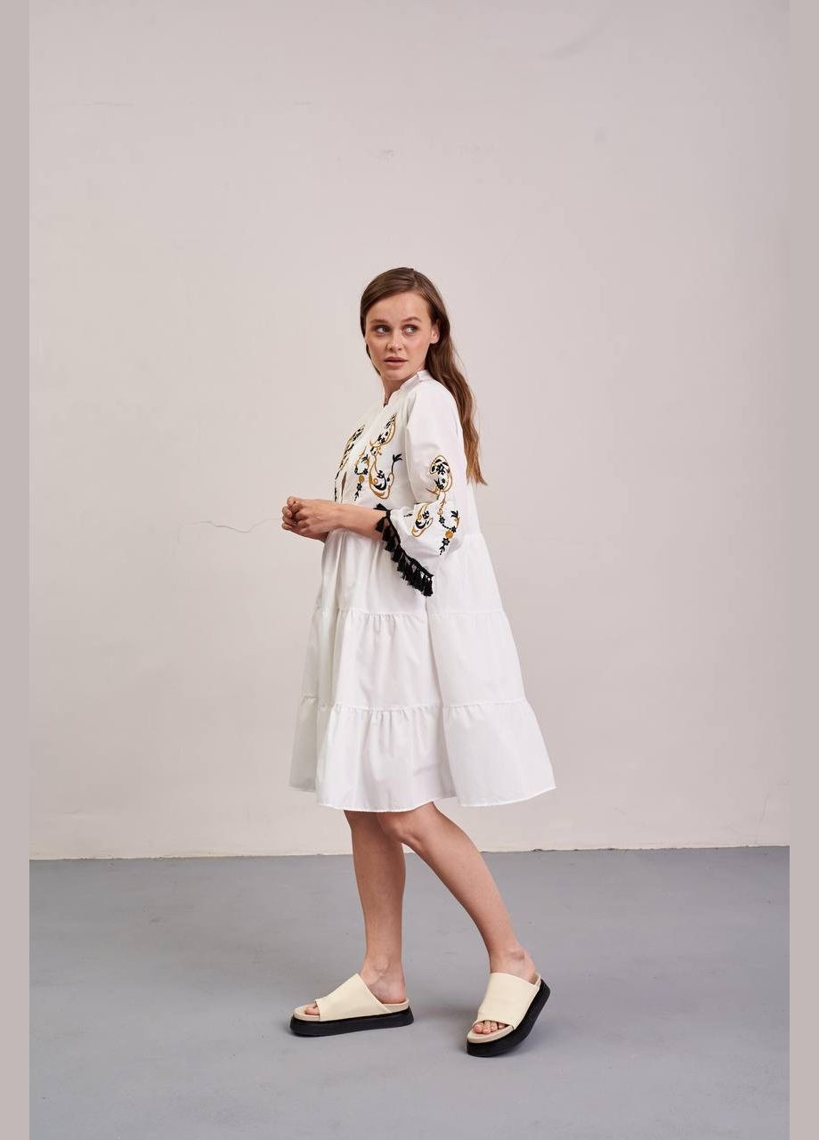 Молочний зимній жіноча вишита сукня стефанія біла ESQ 1592