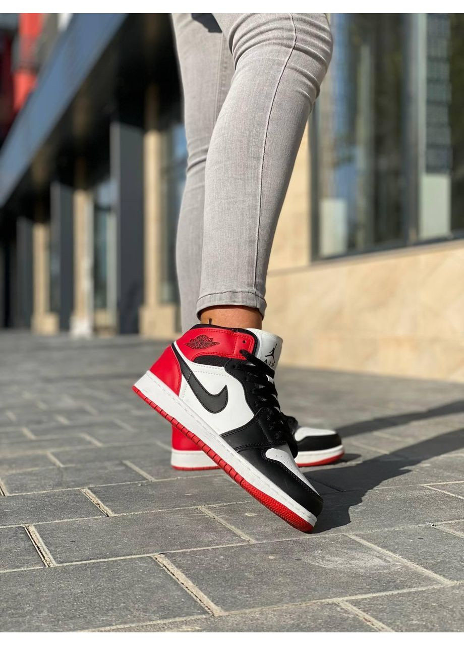 Чорні Осінні кросівки чоловічі nike air jordan 1 retro high black white red v2 найк аір джордан No Brand