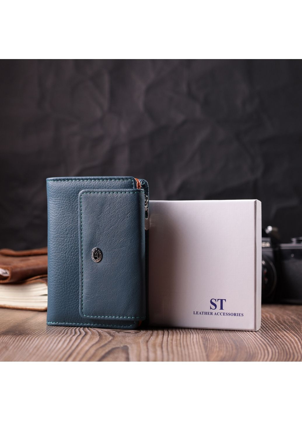 Жіночий шкіряний гаманець 13,5х9х2 см st leather (288048103)