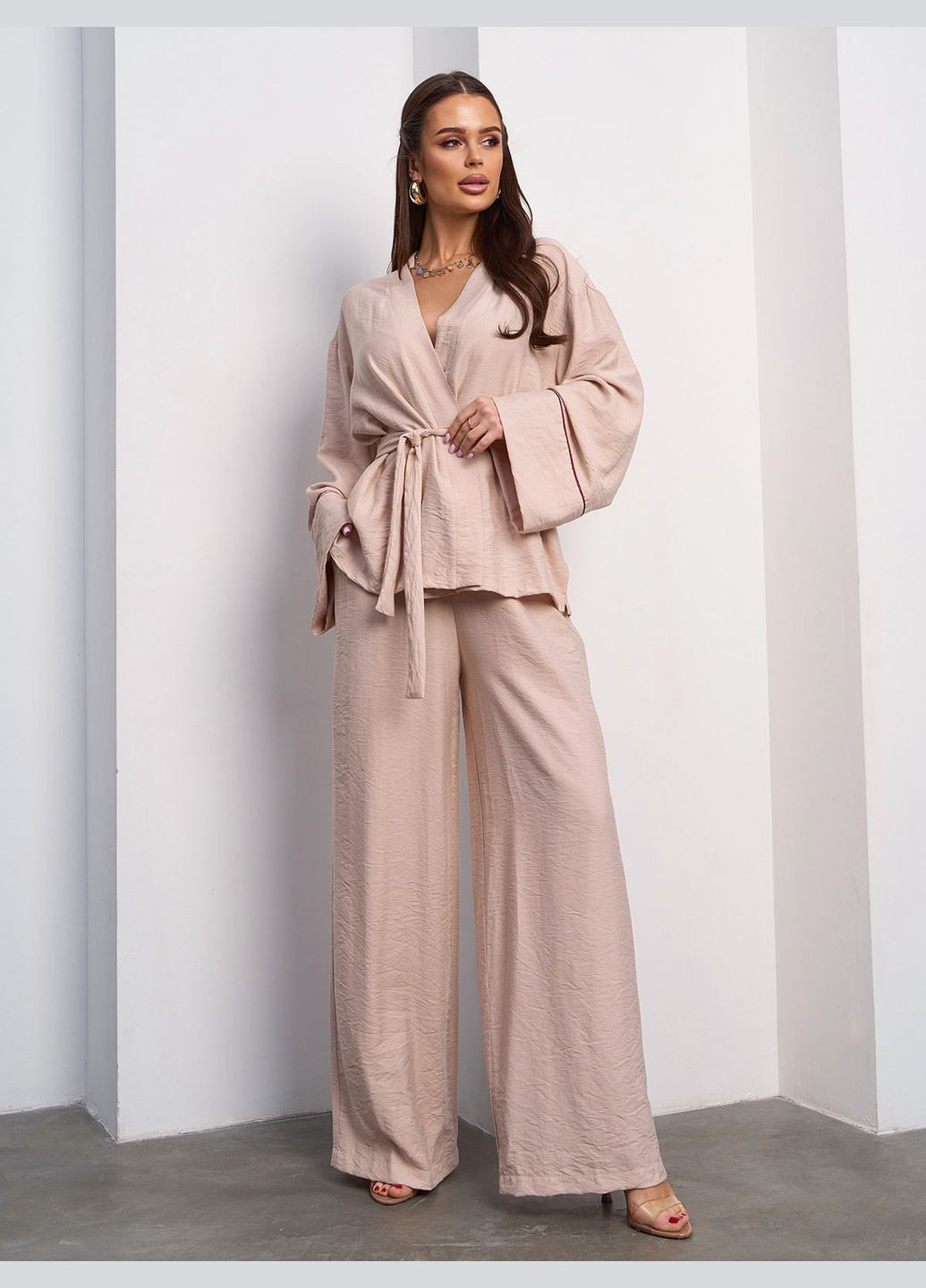 Льняной костюм-кимоно с блузой на запах No Brand (327242810)