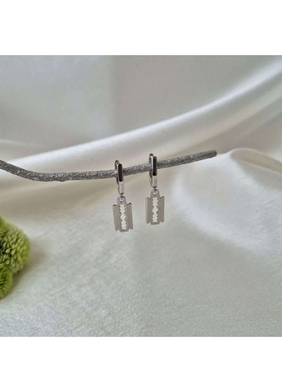 Серебряные серьги без камней с подвеской Лезвие серебро 925 пробы Родированное 2448r 2.60г Nobrand (370438652)