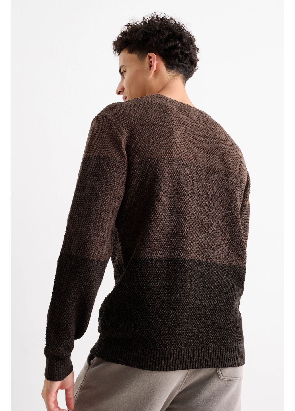 Коричневий демісезонний в'язаний светр C&A