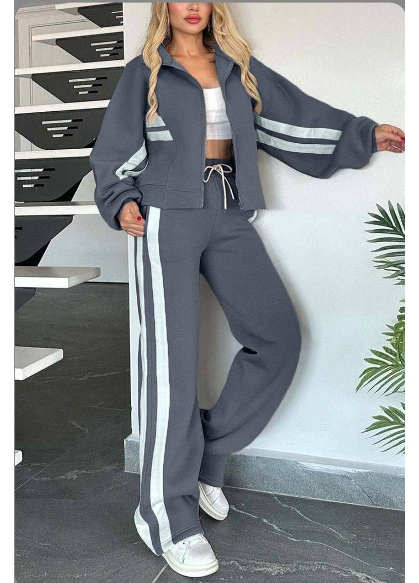 Женский спортивный костюм с лампасами из трехнитки на флисе. No Brand (364959145)