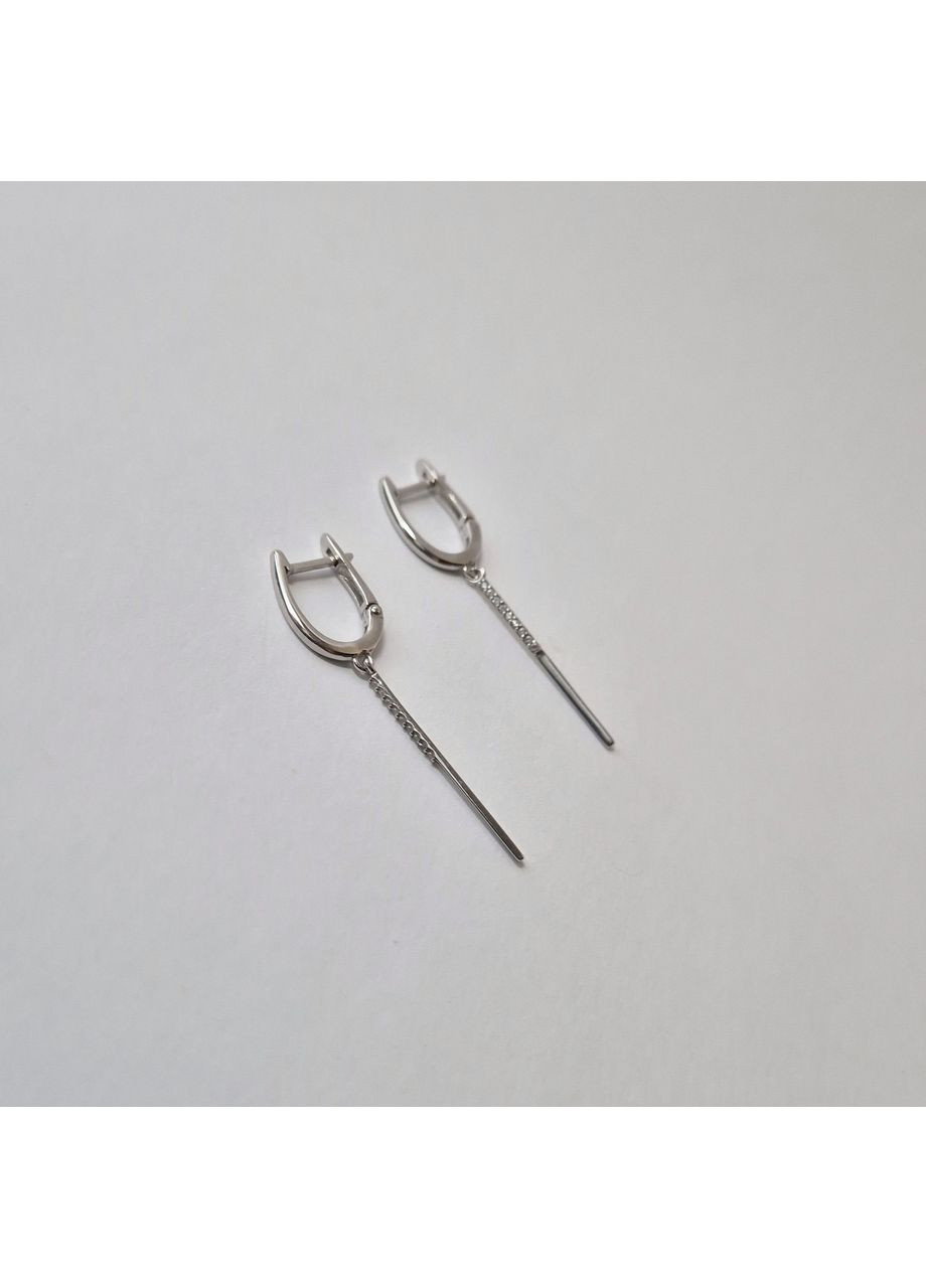 Серебряные серьги с подвеской Палочки в белых камнях серебро 925 пробы Родированное 1630с 1.94г Nobrand (370438607)