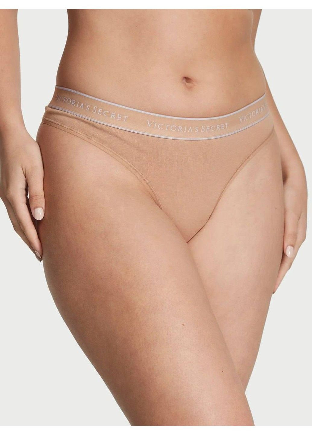 Трусики-стринги женские хлопковые Logo Cotton Thong Panty бежевые XL Victoria's Secret (316659313)