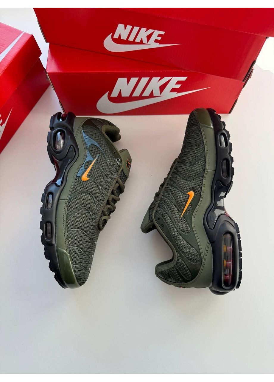 Оливковые (хаки) демисезонные кроссовки мужские nike air max plus tn dark stucco найк аир макс тн плюс No Brand