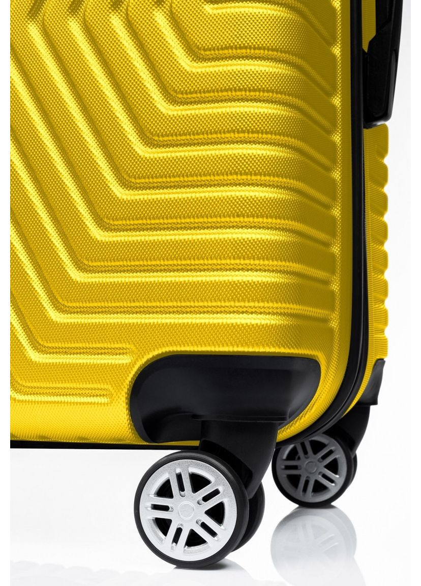 Пластикова валіза на колесах середній розмір 70L Polo жовта No Brand (361156608)