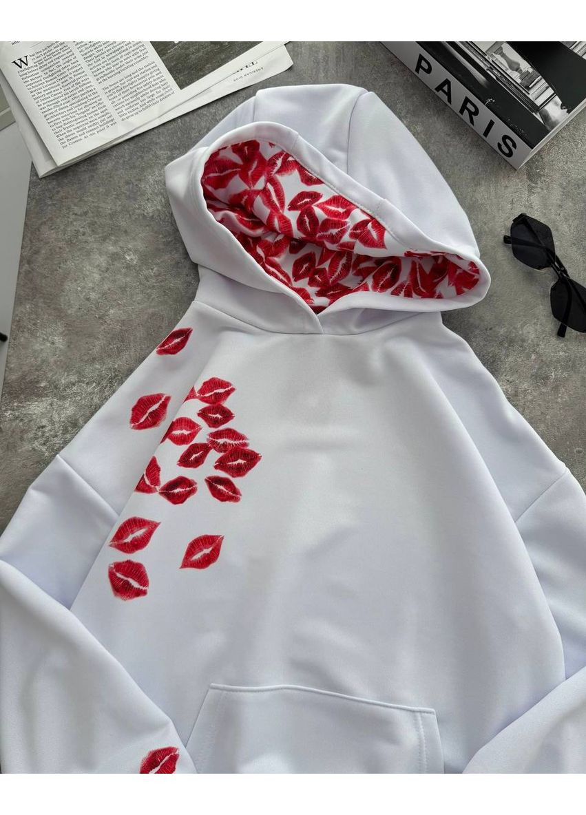 Стильне худі з поцілунками Fashion (348781576)