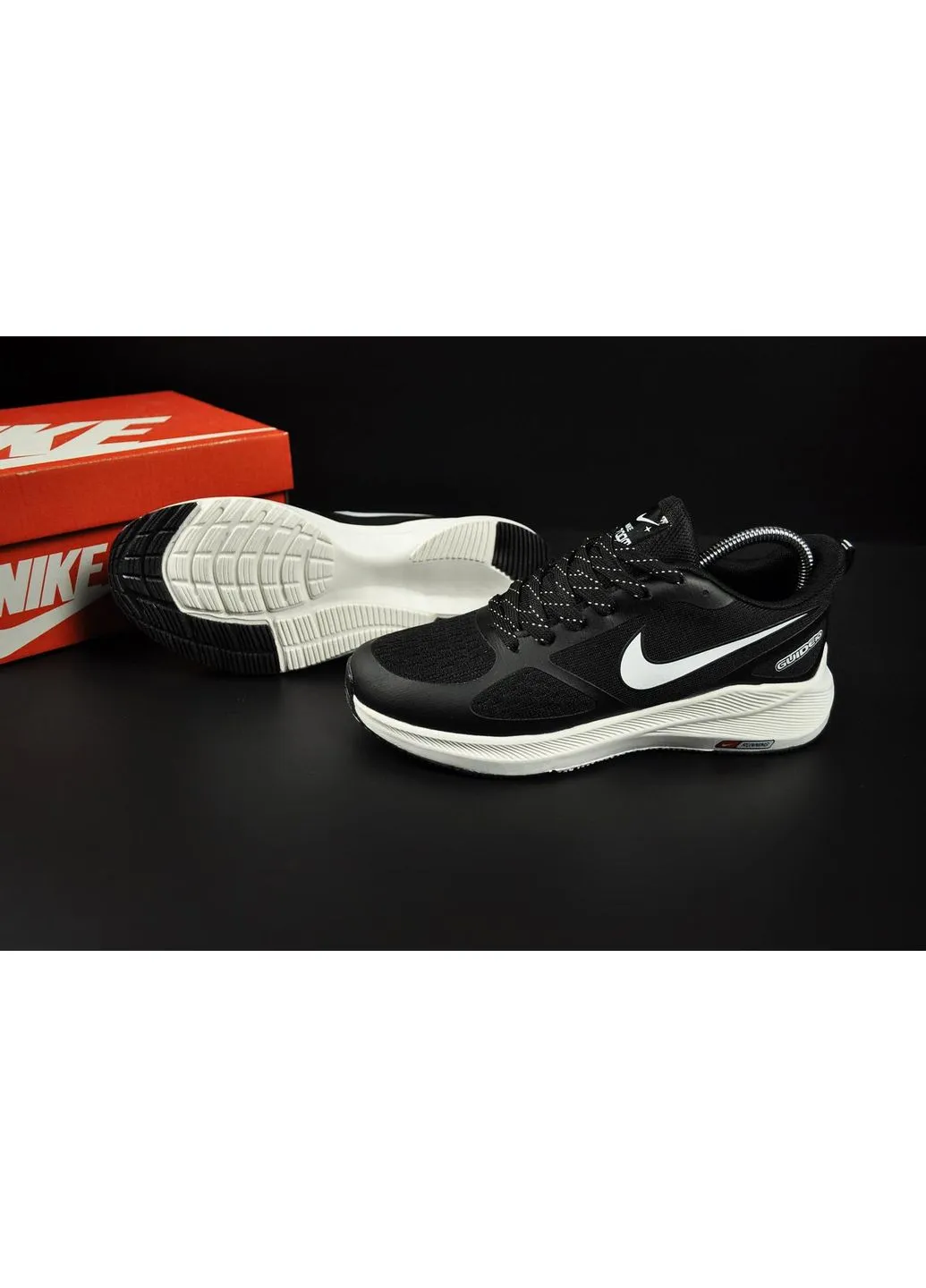 Черные демисезонные кроссовки мужские running guide 10 No Brand