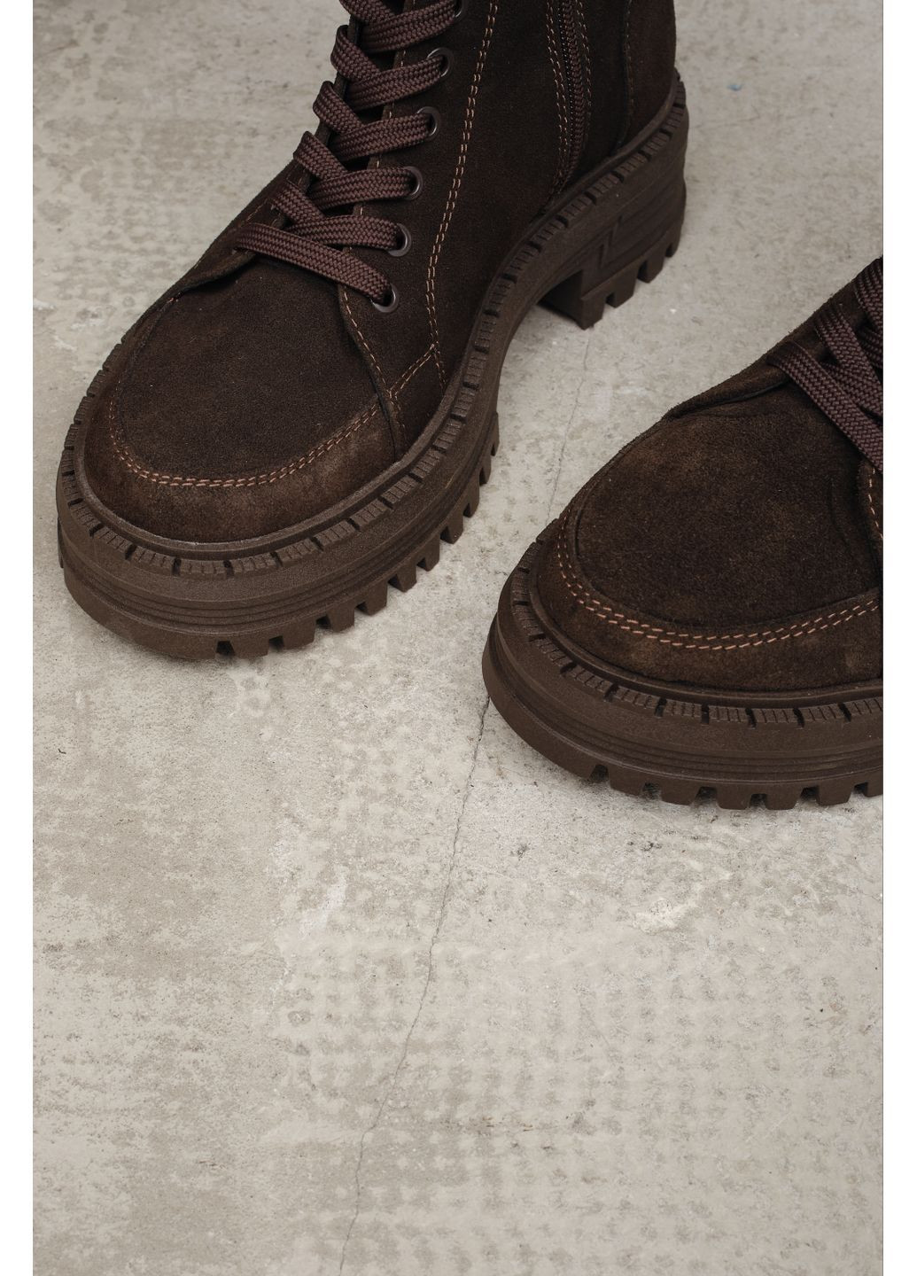 Високі жіночі демісезонні замшеві черевики темно-коричневого кольору на шнурках з боковою змійкою (відшив 3 дні) Paradize (365859804)