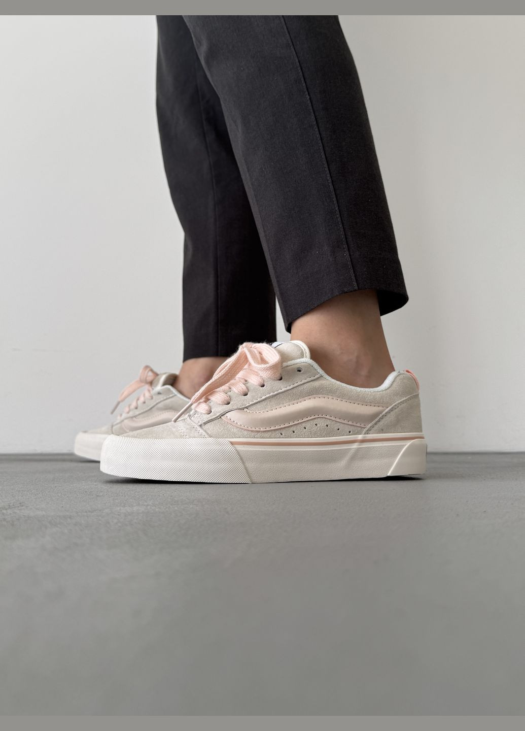 Кроссовки женские Vans KNU Skool beige pink | Ванс КНУ Скул бежевые розовые No Brand бежевые демисезоны (316231455)