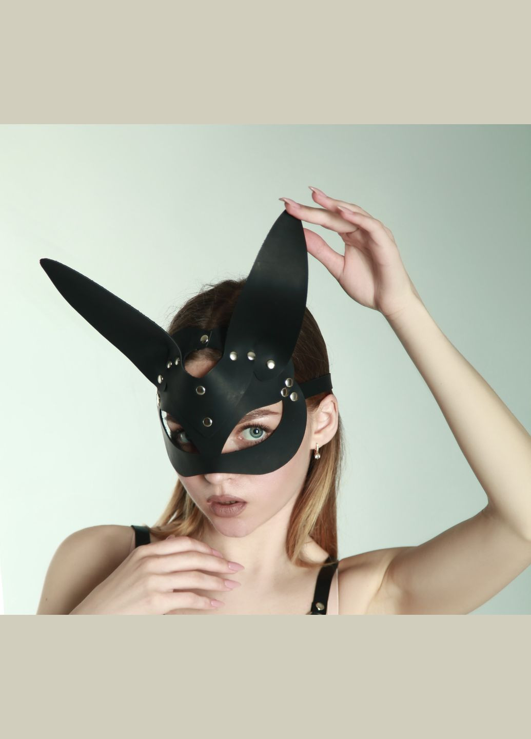 Маска зайчика з натуральної шкіри Needle 211 No Brand (295572409)