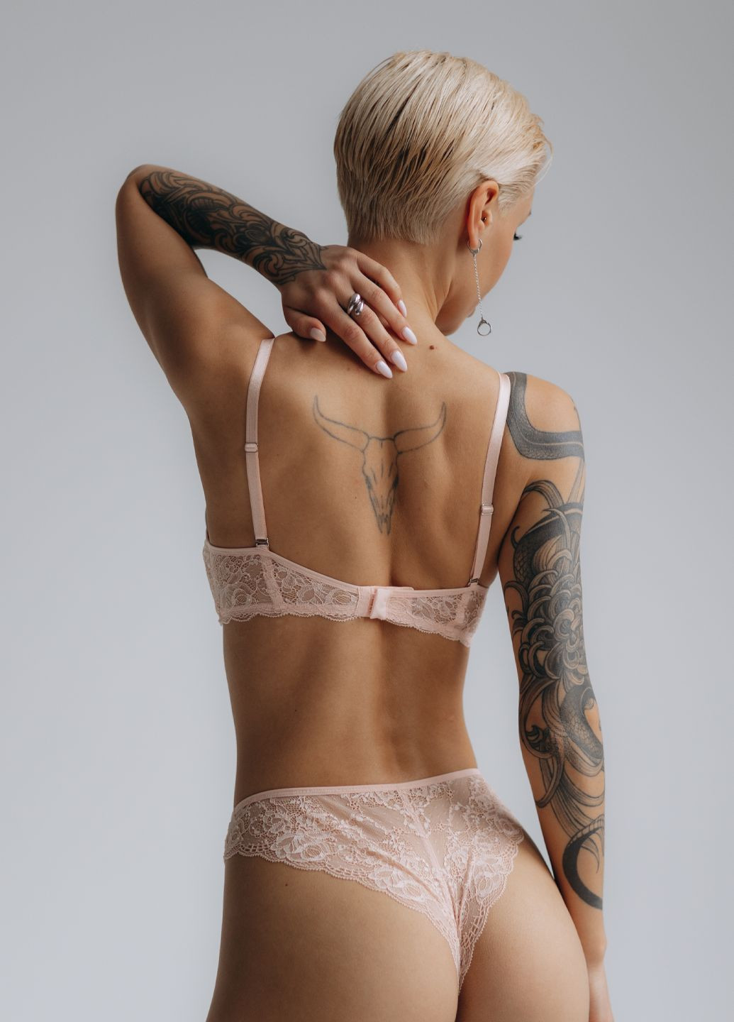 Розовый демисезонный комплект белья Endorphine