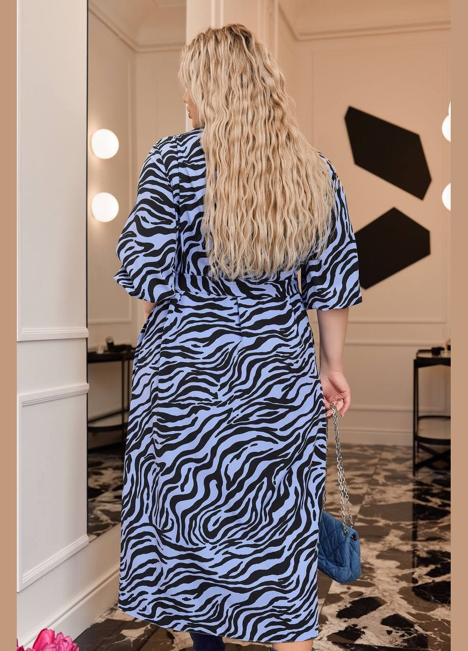 Блакитна жіноча вільна сукня із софту колір блакитний-чорний р.50/52 450569 New Trend