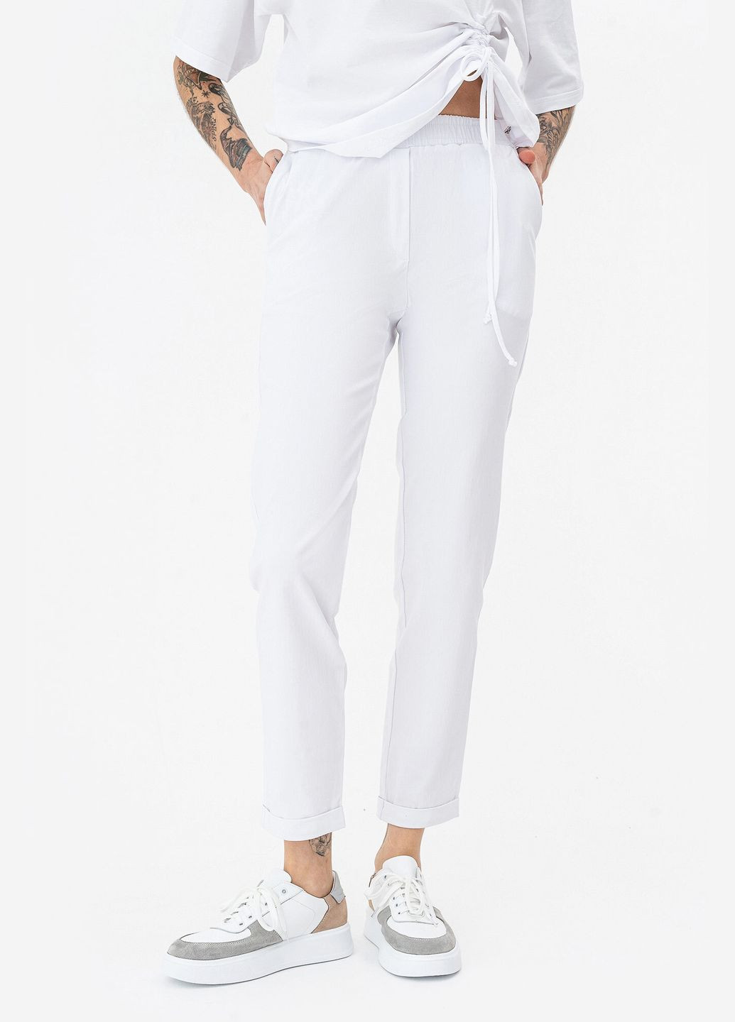 Белые кэжуал демисезонные укороченные брюки Garne