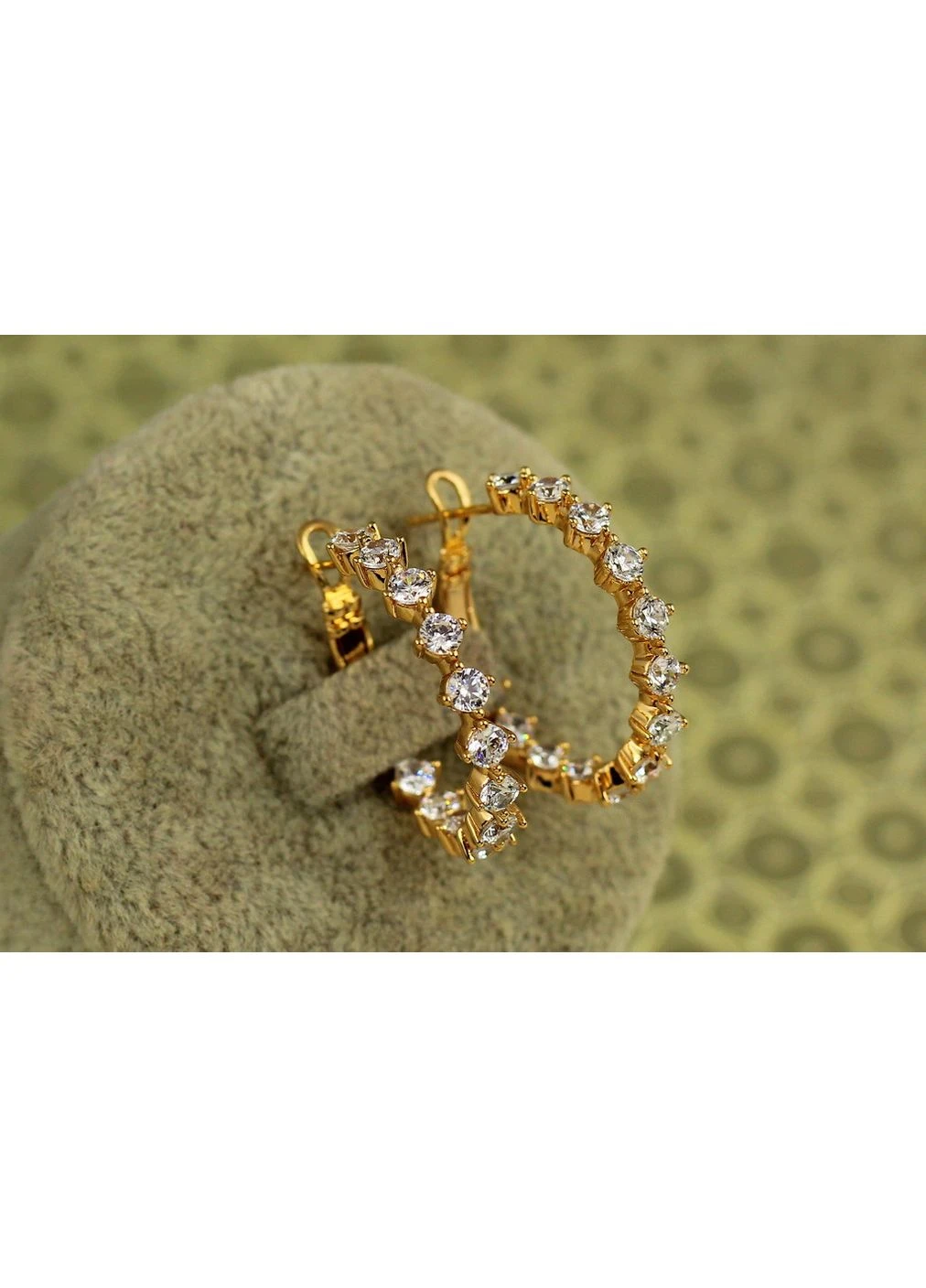 Сережки кільця Хuping Jewelry з крупними каменями 2,4 см золотисті Xuping Jewelry (391414287)
