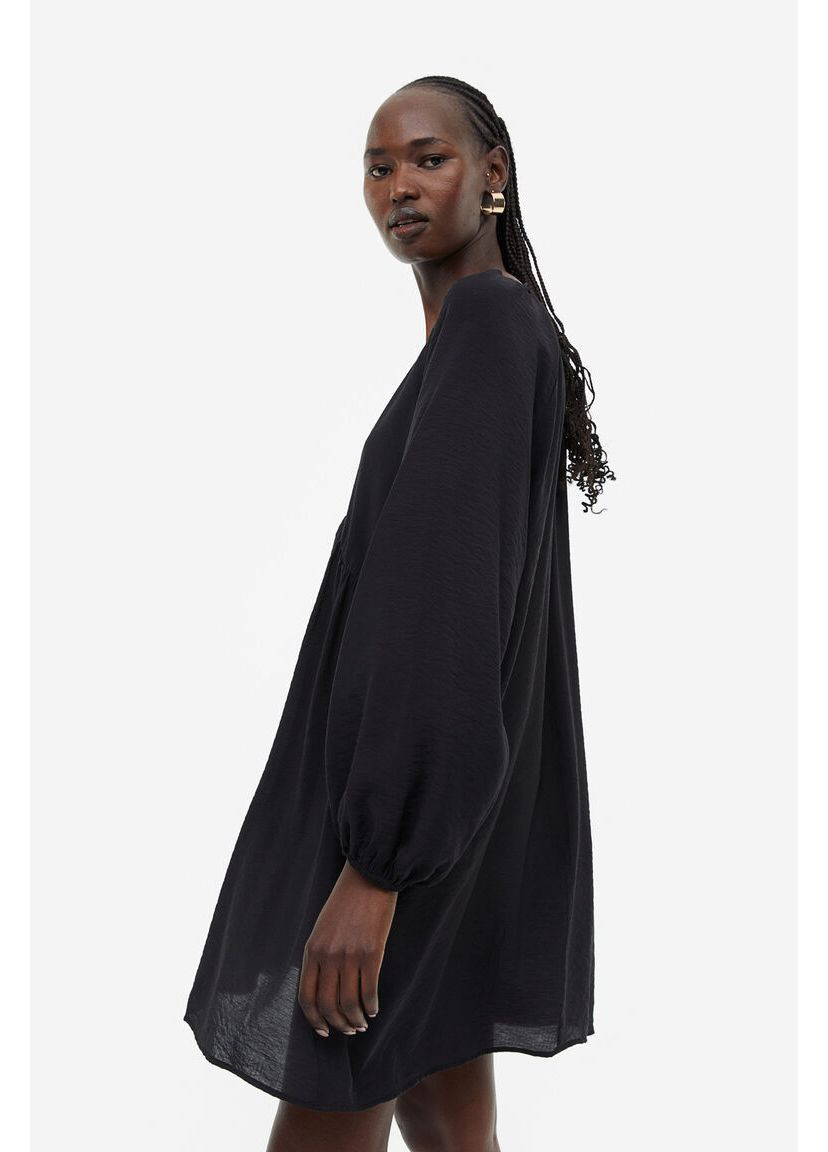 Чорна кежуал сукня з віскози H&M однотонна
